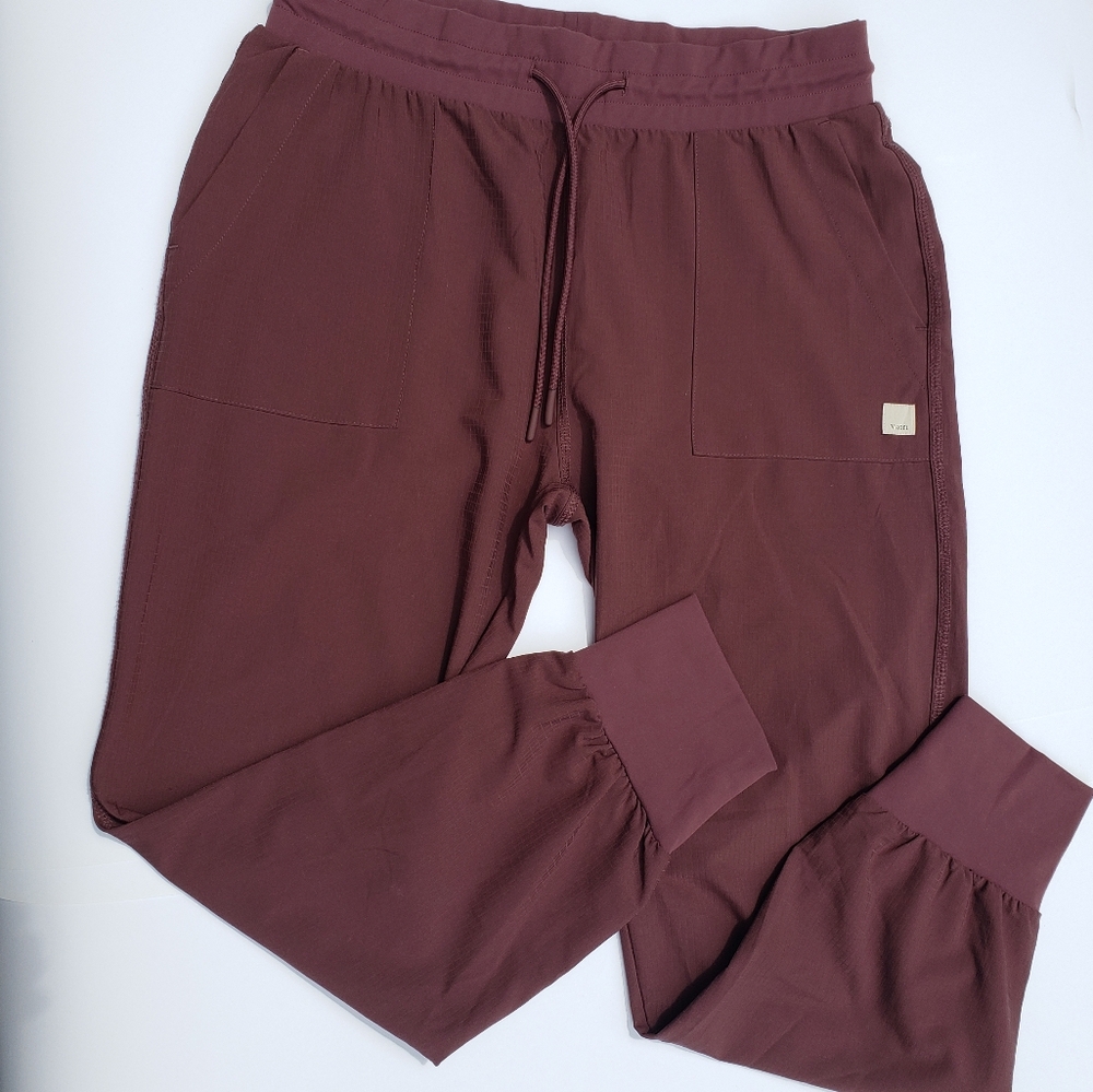 Vuori Women's Track Joggers in Deep Burgundy